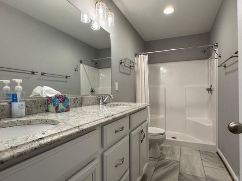 Tiny photo for 510 Oakleigh Avenue, Appomattox, VA 24522 (MLS # 364512)