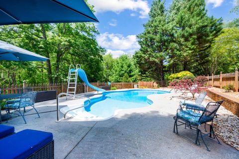 Tiny photo for 217 St Andrews Circle, Lynchburg, VA 24503 (MLS # 366346)