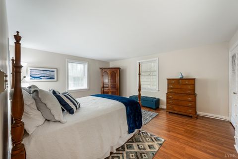 Tiny photo for 217 St Andrews Circle, Lynchburg, VA 24503 (MLS # 366346)