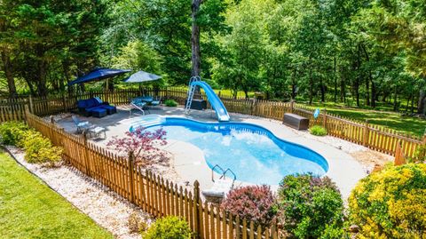 Tiny photo for 217 St Andrews Circle, Lynchburg, VA 24503 (MLS # 366346)