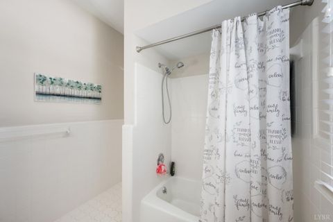 Tiny photo for 217 St Andrews Circle, Lynchburg, VA 24503 (MLS # 366346)