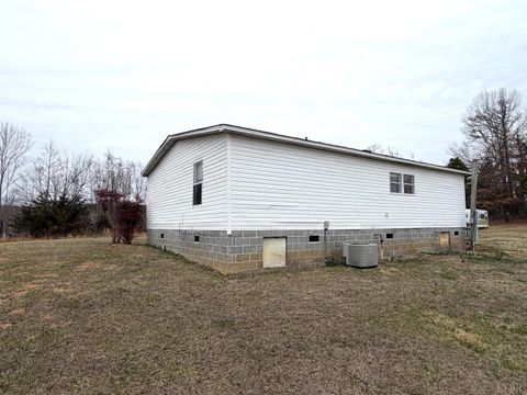 Tiny photo for 1472 Twenty Two Road, Pamplin, VA 23958 (MLS # 364790)