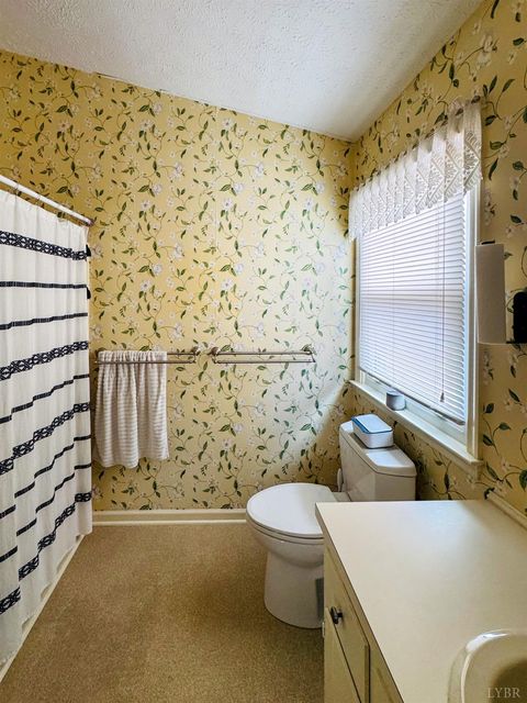 Tiny photo for 1002 Oxford Point Road, Lynchburg, VA 24502 (MLS # 365513)