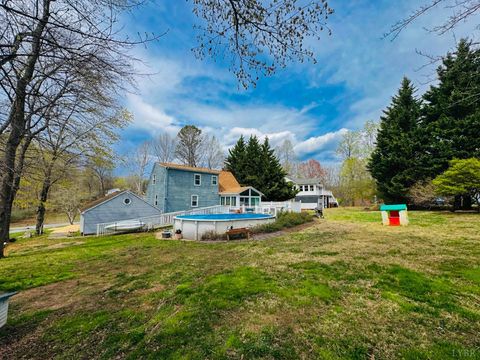 Tiny photo for 1002 Oxford Point Road, Lynchburg, VA 24502 (MLS # 365513)