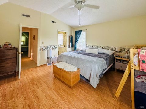 Tiny photo for 1002 Oxford Point Road, Lynchburg, VA 24502 (MLS # 365513)