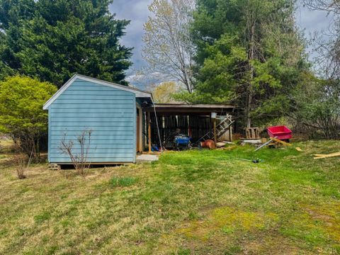 Tiny photo for 1002 Oxford Point Road, Lynchburg, VA 24502 (MLS # 365513)