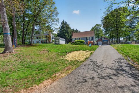 Tiny photo for 1002 Oxford Point Road, Lynchburg, VA 24502 (MLS # 365513)
