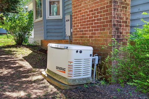 Tiny photo for 1002 Oxford Point Road, Lynchburg, VA 24502 (MLS # 365513)