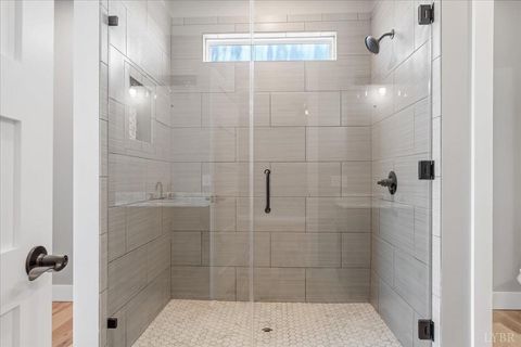 Tiny photo for 4615 Everett Road, Forest, VA 24551 (MLS # 363471)