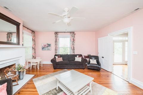 Tiny photo for 7821 Bellevue Road, Forest, VA 24551 (MLS # 363513)