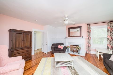 Tiny photo for 7821 Bellevue Road, Forest, VA 24551 (MLS # 363513)