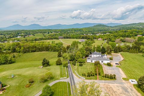 Tiny photo for 7821 Bellevue Road, Forest, VA 24551 (MLS # 363513)