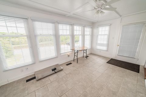 Tiny photo for 7821 Bellevue Road, Forest, VA 24551 (MLS # 363513)