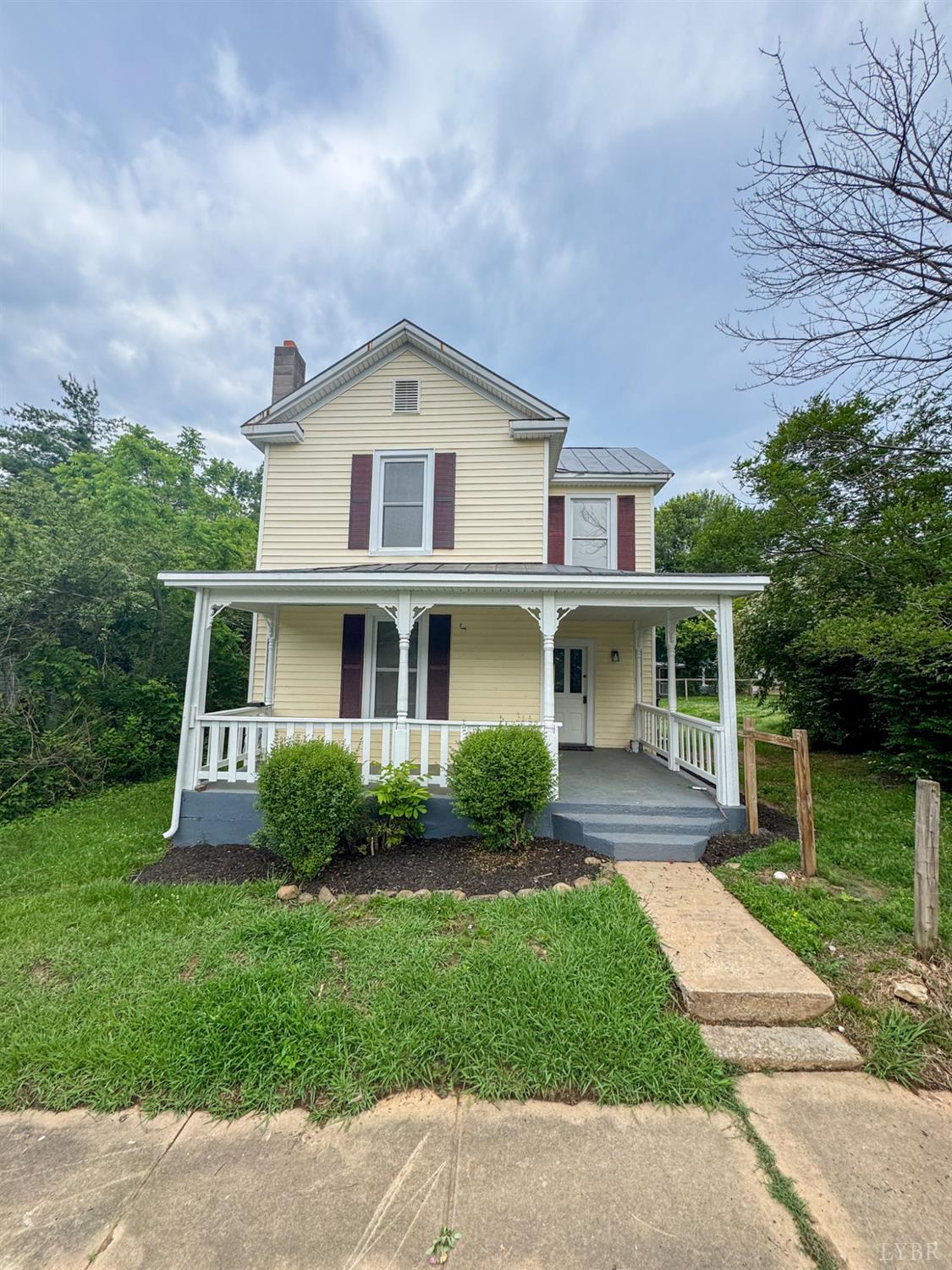 821 Greenwood Street, Bedford, Virginia image 1