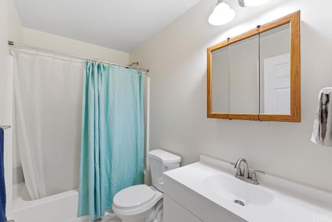 Tiny photo for 10406 Richmond Highway, Lynchburg, VA 24504 (MLS # 366557)