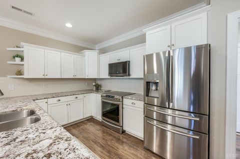 Tiny photo for 302 Meridian Street, Lynchburg, VA 24502 (MLS # 365075)