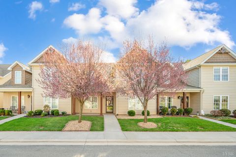 Photo of 302 Meridian Street, Lynchburg, VA 24502 (MLS # 365075)