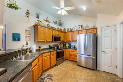 Tiny photo for 1099 Jefferson Way Way, Forest, VA 24551 (MLS # 365322)