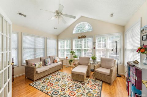 Tiny photo for 1099 Jefferson Way Way, Forest, VA 24551 (MLS # 365322)