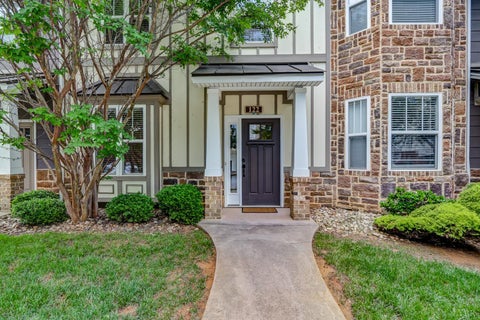 Photo of 122 Capital St ST, Lynchburg, VA 24502 (MLS # 366924)