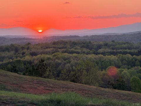 Tiny photo for 0 Gardner Farm Road, Appomattox, VA 24522 (MLS # 365846)