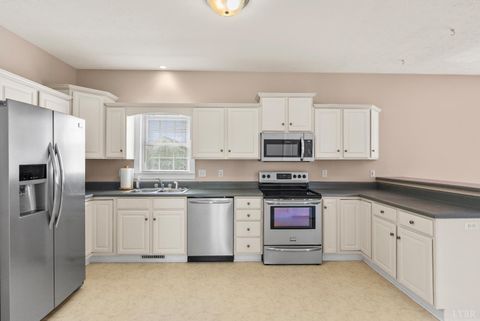 Tiny photo for 324 Wyndhurst Dr, Lynchburg, VA 24502 (MLS # 362114)