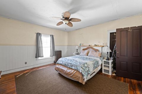 Tiny photo for 1111 Jackson Street, Lynchburg, VA 24504 (MLS # 364076)