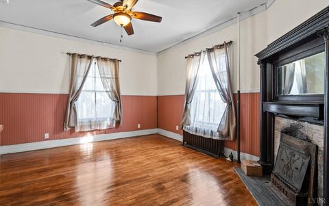 Tiny photo for 1111 Jackson Street, Lynchburg, VA 24504 (MLS # 364076)