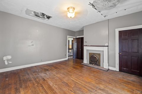 Tiny photo for 1111 Jackson Street, Lynchburg, VA 24504 (MLS # 364076)