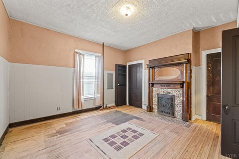Tiny photo for 1111 Jackson Street, Lynchburg, VA 24504 (MLS # 364076)