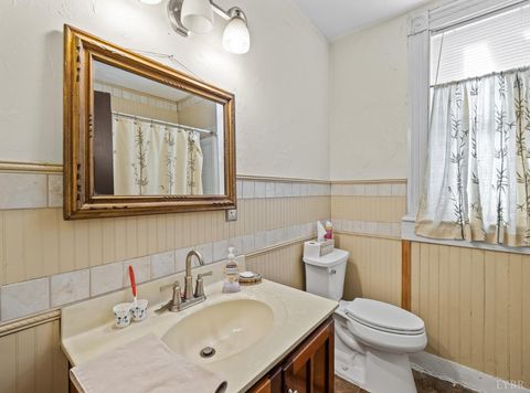 Tiny photo for 1111 Jackson Street, Lynchburg, VA 24504 (MLS # 364076)