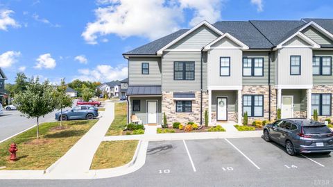 Photo of 10 Cuddington Lane, Lynchburg, VA 24501 (MLS # 361750)