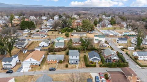 Tiny photo for 2016 Pansy St St, Lynchburg, VA 24503 (MLS # 363711)