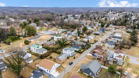 Tiny photo for 2016 Pansy St St, Lynchburg, VA 24503 (MLS # 363711)