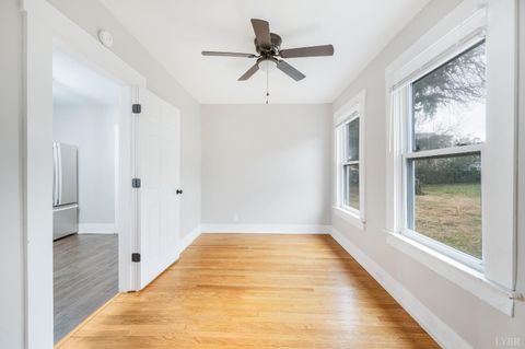 Tiny photo for 2016 Pansy St St, Lynchburg, VA 24503 (MLS # 363711)