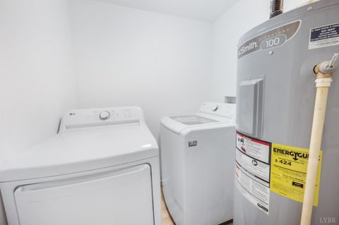 Tiny photo for 2016 Pansy St St, Lynchburg, VA 24503 (MLS # 363711)