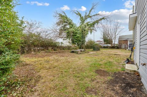 Tiny photo for 2016 Pansy St St, Lynchburg, VA 24503 (MLS # 363711)