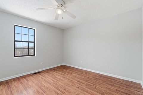 Tiny photo for 12 Nags Head Ct, Lynchburg, VA 24502 (MLS # 364372)