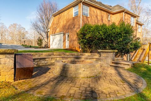 Tiny photo for 103 Raven Stone Court, Lynchburg, VA 24503 (MLS # 364900)
