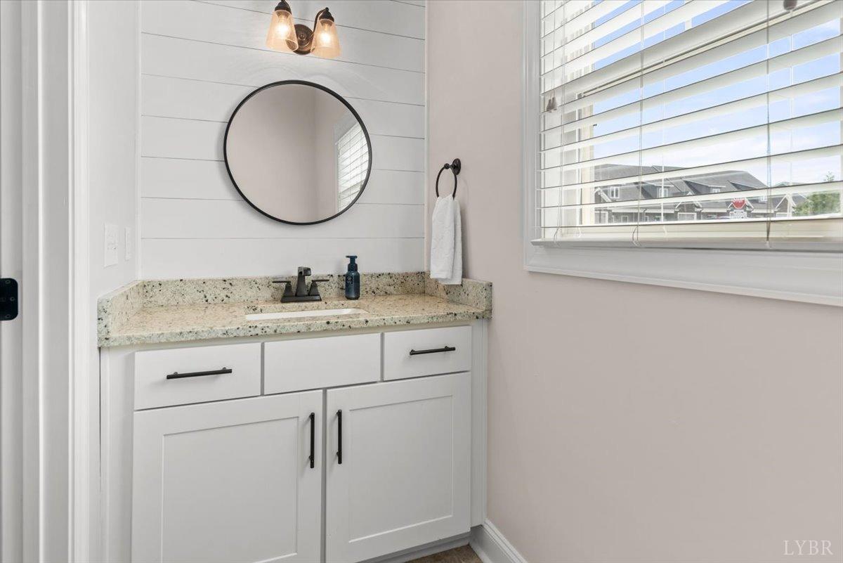 1586 Helmsdale Drive, Forest, Virginia image 24