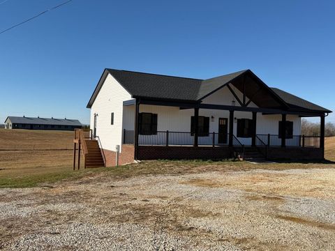 Tiny photo for 2779 Oakville Road, Appomattox, VA 24522 (MLS # 363570)