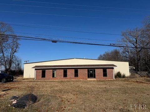 Photo of 6251 Richmond Highway, Appomattox, VA 24522 (MLS # 363408)