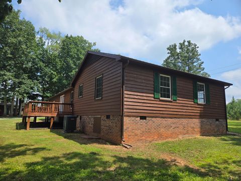 Tiny photo for 1805 County Line Rd Rd, Keysville, VA 23947 (MLS # 363668)