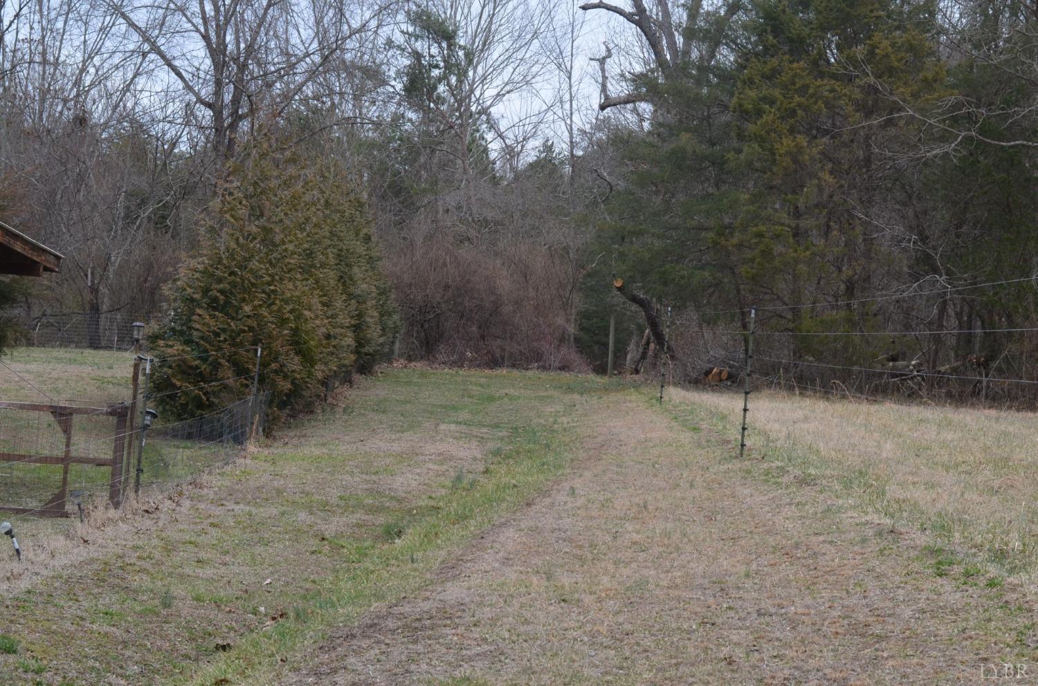 Lynch Road, Altavista, Virginia image 2