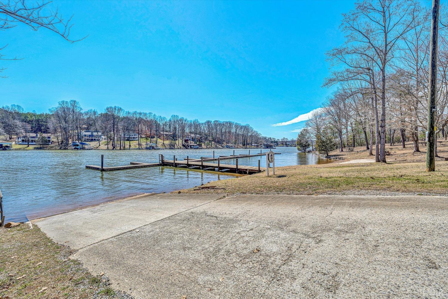 504 Spinnaker Way, Moneta, Virginia image 27