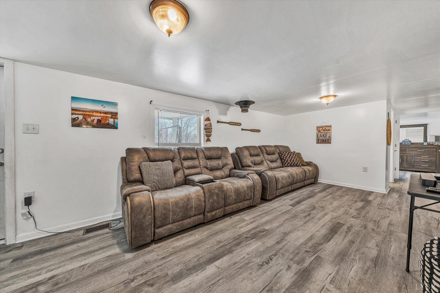 504 Spinnaker Way, Moneta, Virginia image 4