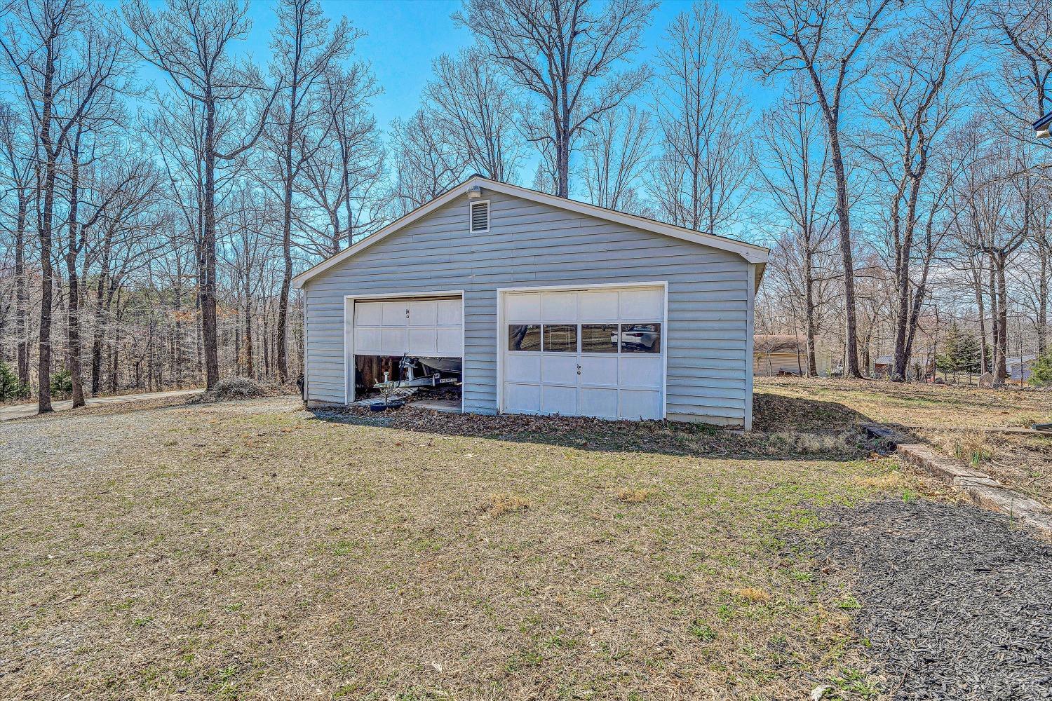 504 Spinnaker Way, Moneta, Virginia image 17