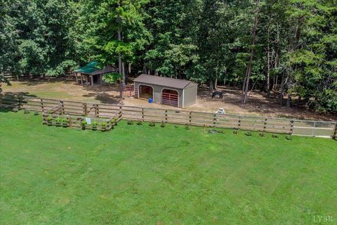 Tiny photo for 1193 Yarrow Road, Bedford, VA 24523 (MLS # 366285)