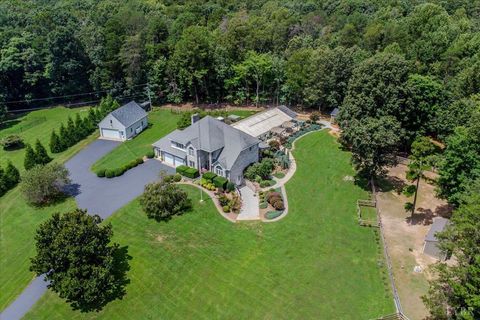 Tiny photo for 1193 Yarrow Road, Bedford, VA 24523 (MLS # 366285)