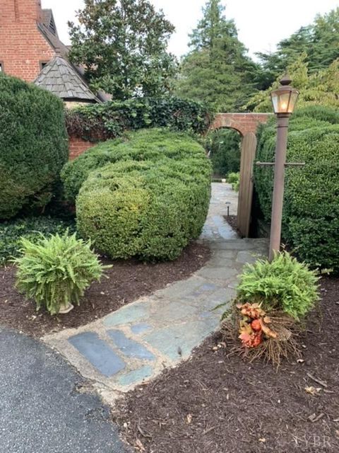 Tiny photo for 1670 Church Street St, Appomattox, VA 24522 (MLS # 356892)